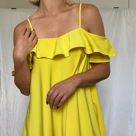 Lemon yellow sundress - Picture 2 of 8